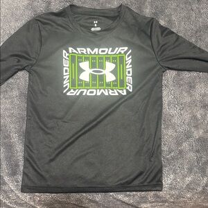 New with Tags. Under Armour Boy’s Long Sleeve Tee in Black with Green Accents